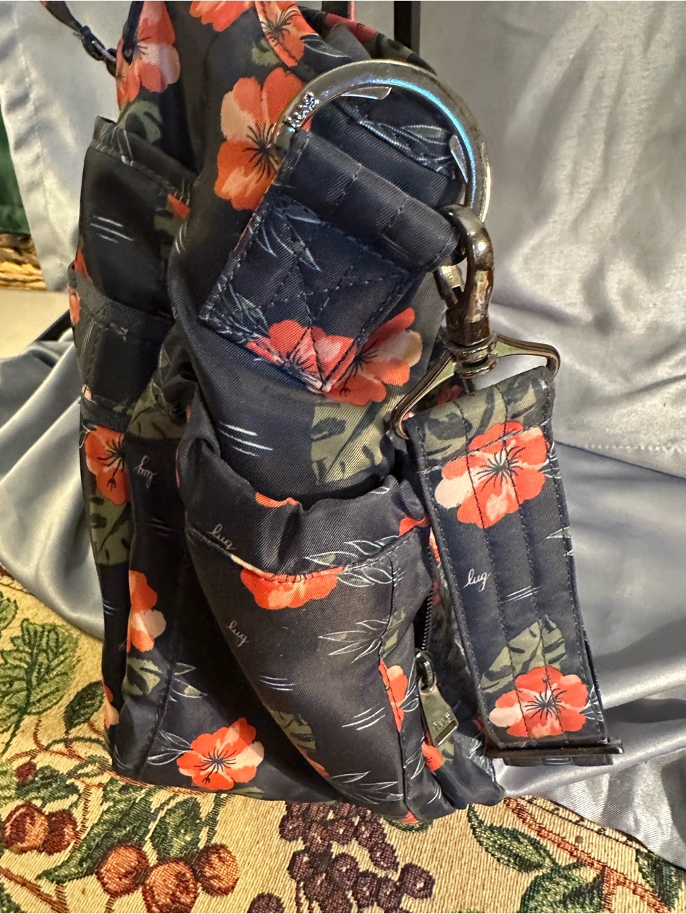 lug Quilted Floral Tote in Black with Orange Flowers - Picture 8 of 9